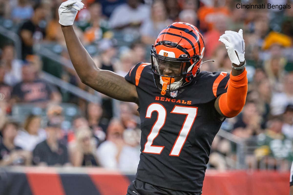 Joe Burrow's Decision-Making Shines Bright for the Cincinnati Bengals Joe Burrow's Decision-Making Shines Bright for the Cincinnati Bengals